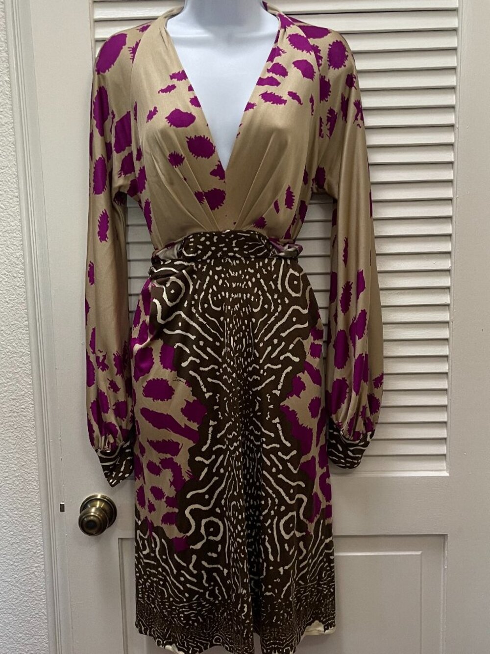 Issa London 100% Silk Abstract Print Wrap Dress US 8 - Picture 2 of 10